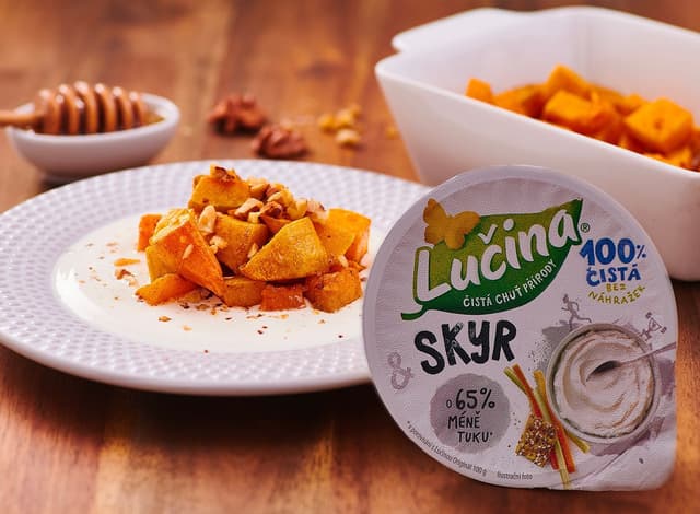 Pečená dýně s Lučinou & Skyr a ořechy