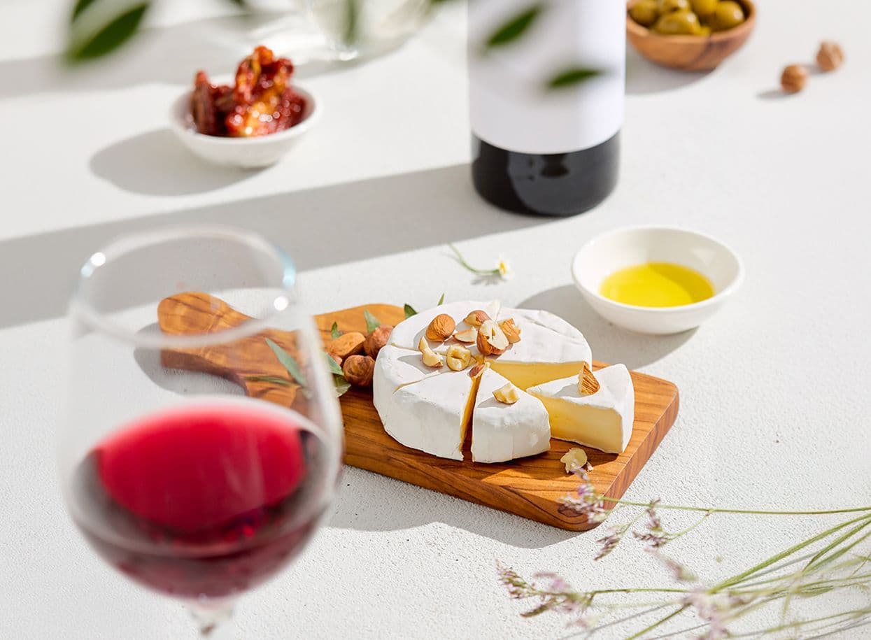 obrazek k clanku_syry a vino.jpg